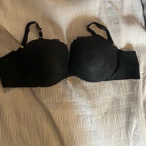 NWOT Incredible by Victoria’s Secret Lined Bra